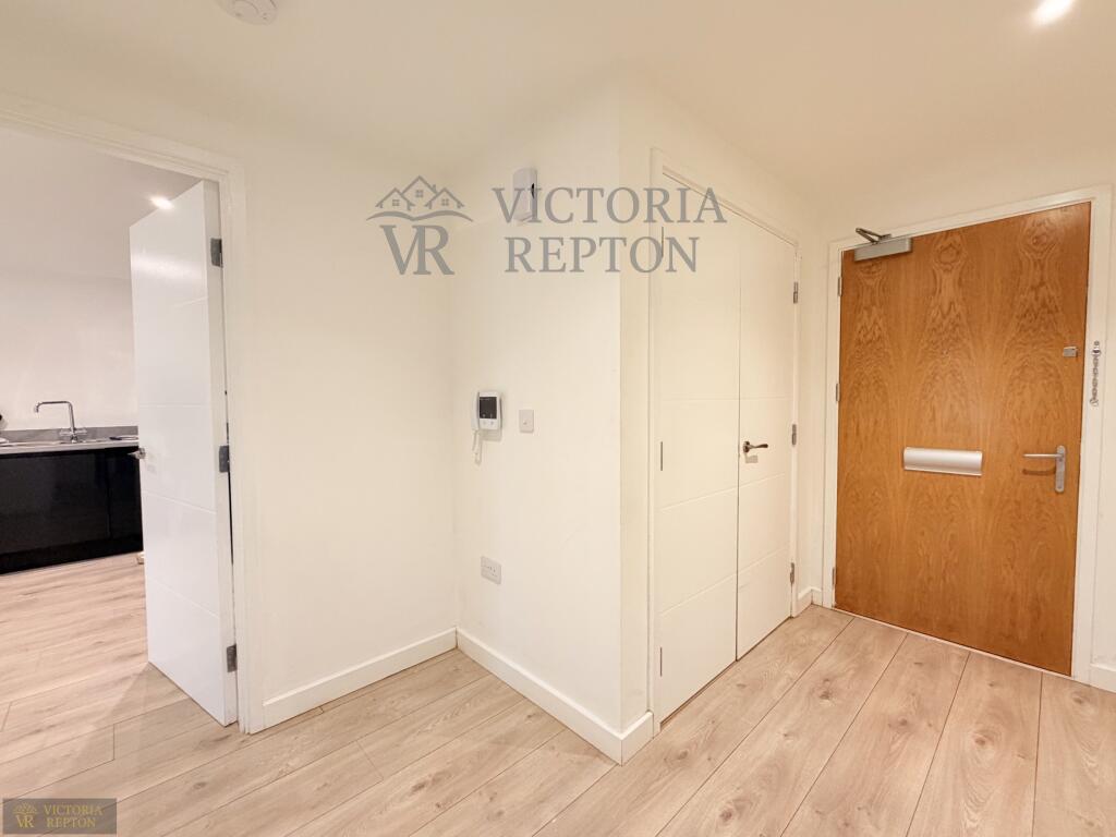 Apartment in Bristol - View 2