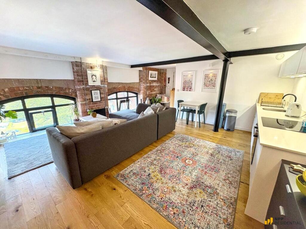 Apartment in Stockport - More