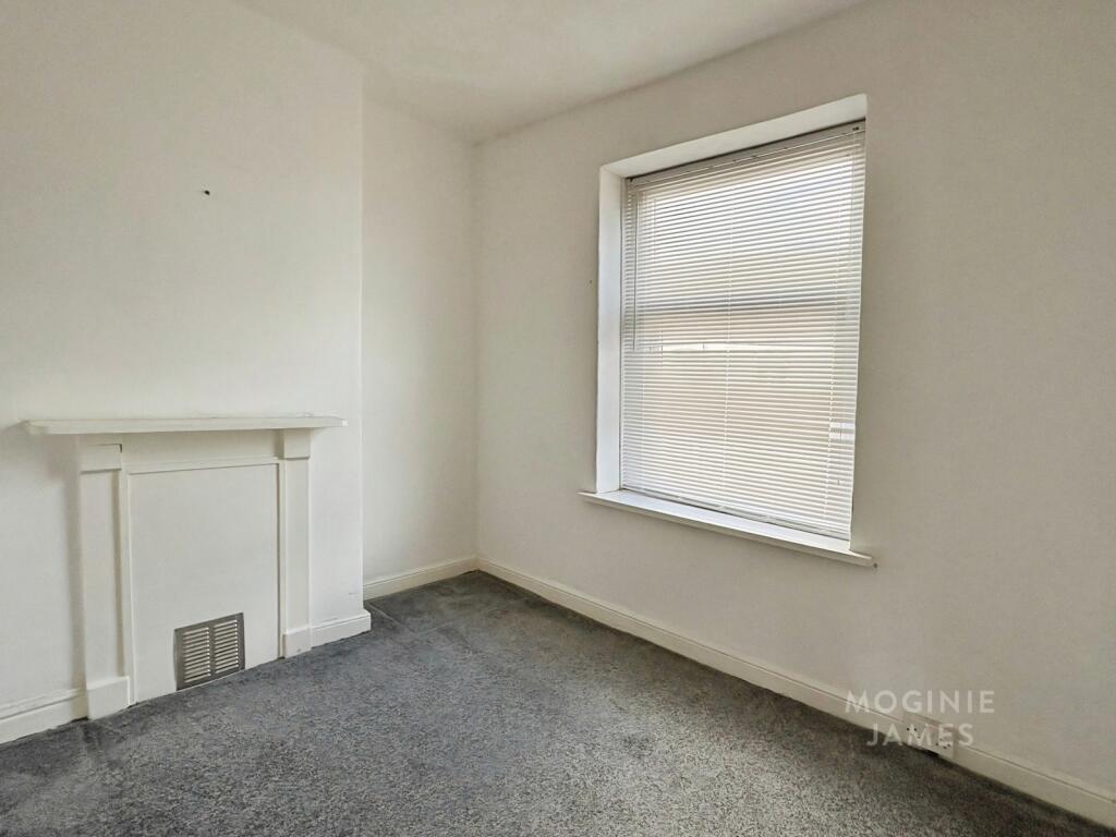 Apartment in Cardiff, Adamsdown - View 5