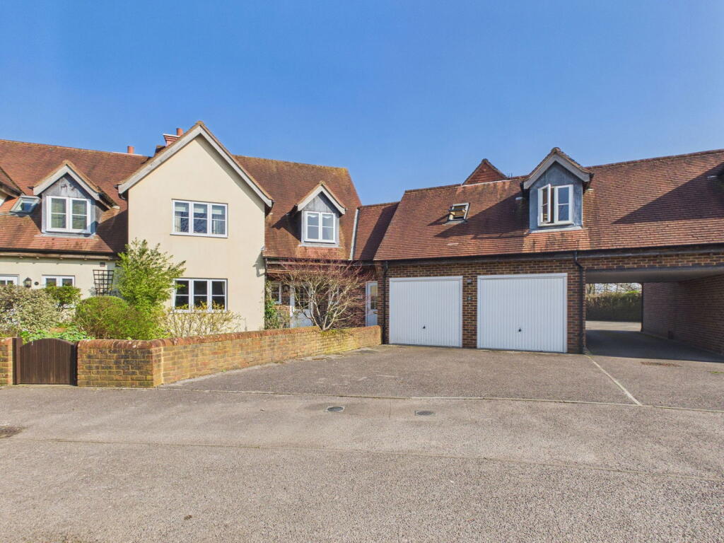 Main image of property: Wyvern Place, Warnham, West Sussex