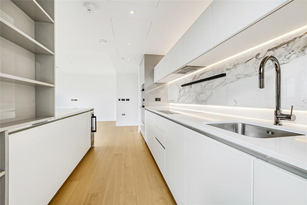 2-bed flat on Cassini Tower, London, W12, £1,350,000