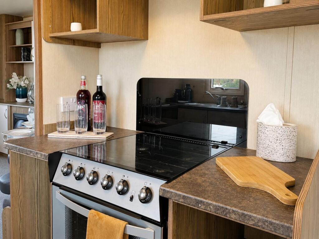 Seaview Holiday Park, St John's Rd, Whitstable , CT5 2RY - View 5