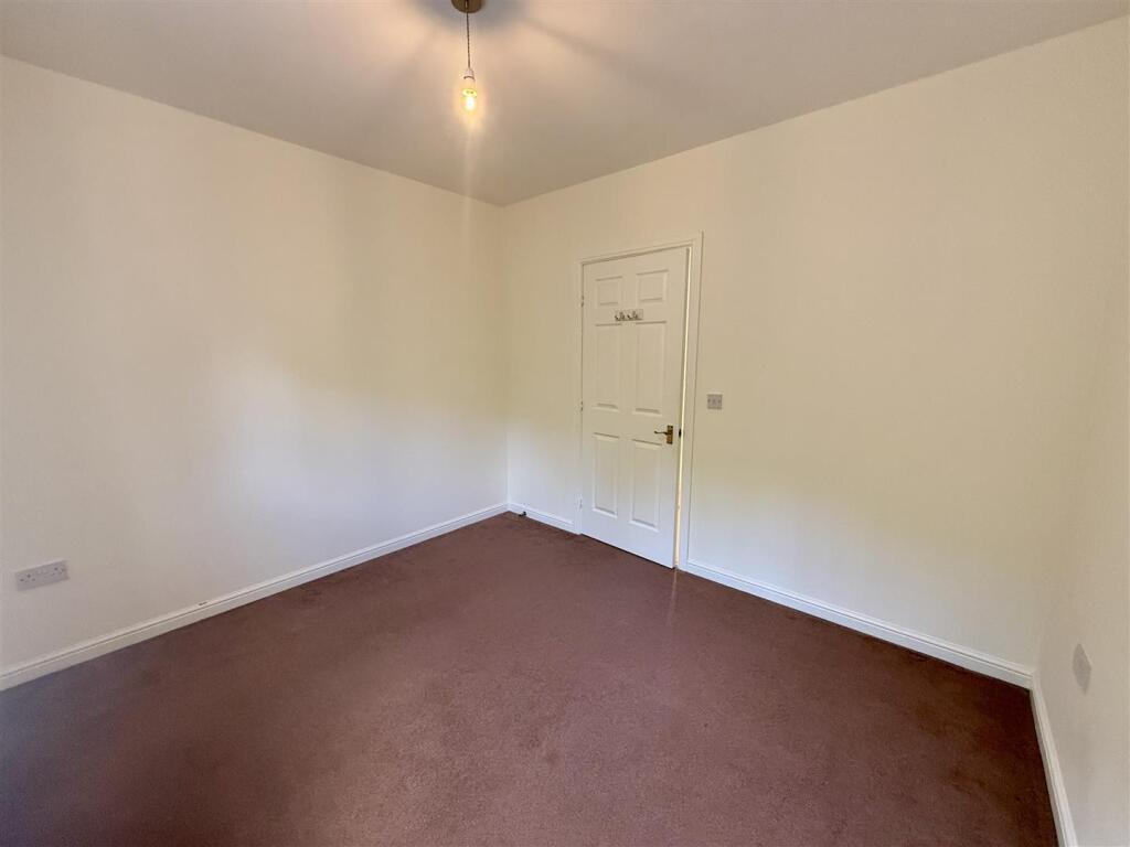Heathfield Way, Mansfield - More