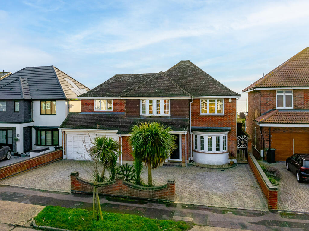 Main image of property: Lodwick, Southend-on-sea, SS3