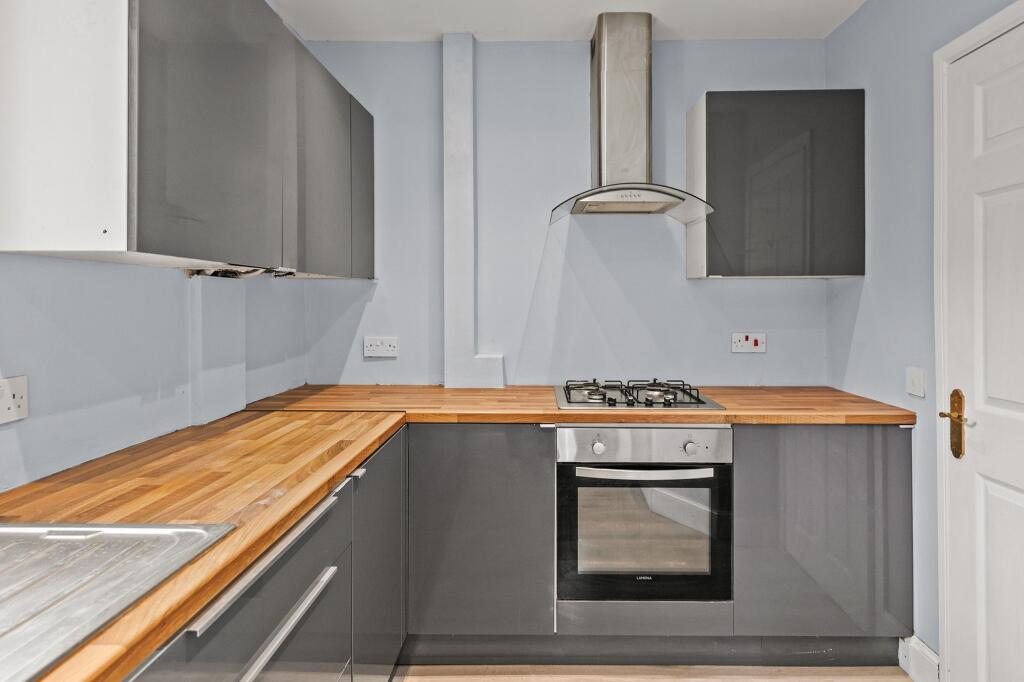 Apartment in Edinburgh - View 4