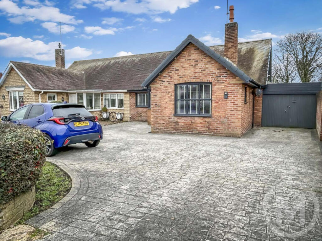 3-bed semi-detached on Devonshire Road, Bispham, £259,950