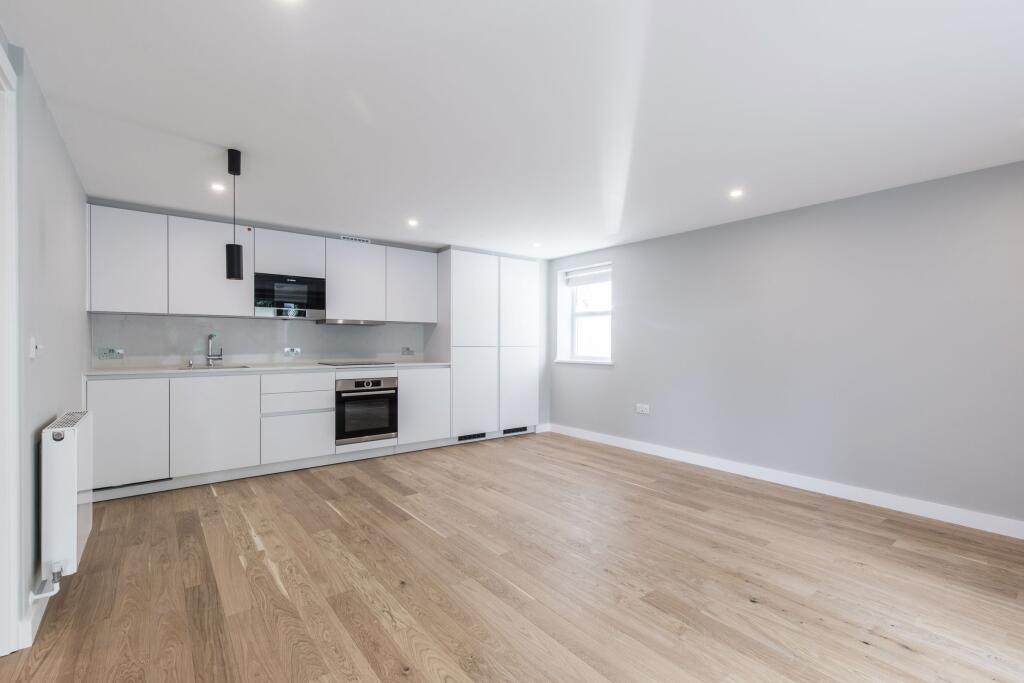 Apartment in London - View 4