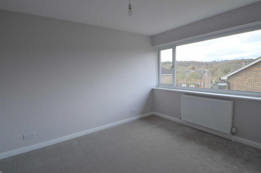 House in Wealden, Crowborough - More