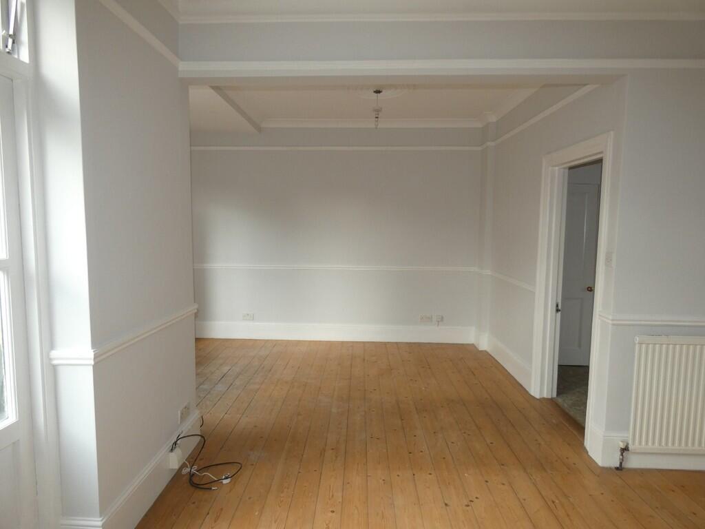 House in London - View 5