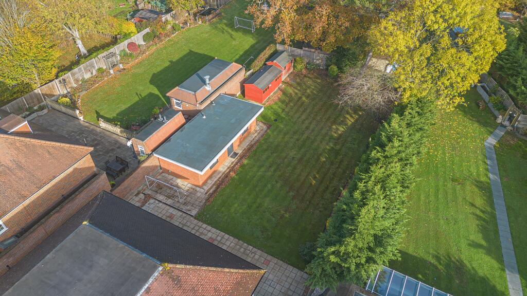 Additional image 38 of Mymms Drive, Brookmans Park, AL9