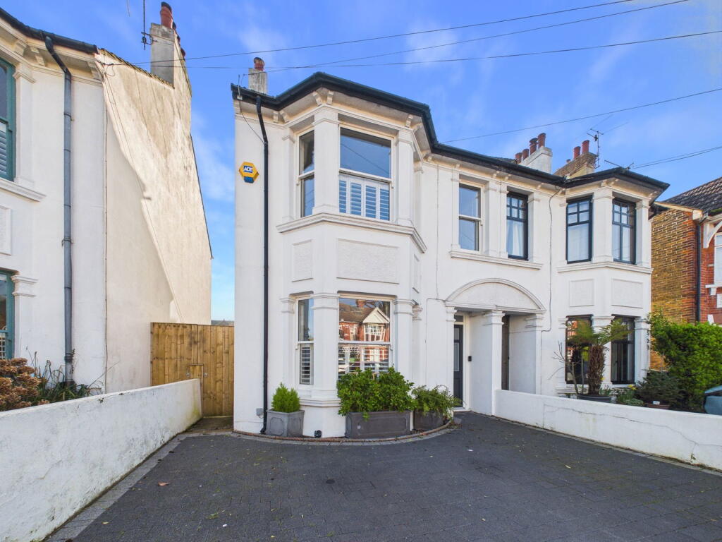 Main image of property: Rosslyn Road, Shoreham by Sea