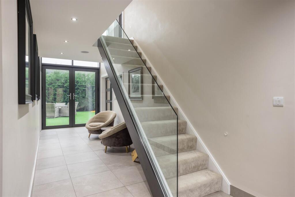 House in Bradford - View 2