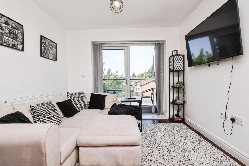 Frogmill Road, Birmingham, West Midlands, B31 photo 4