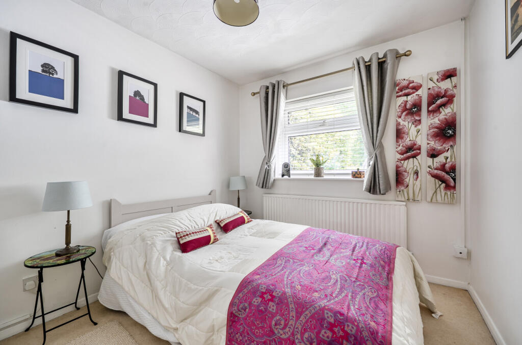 House in Southampton - More