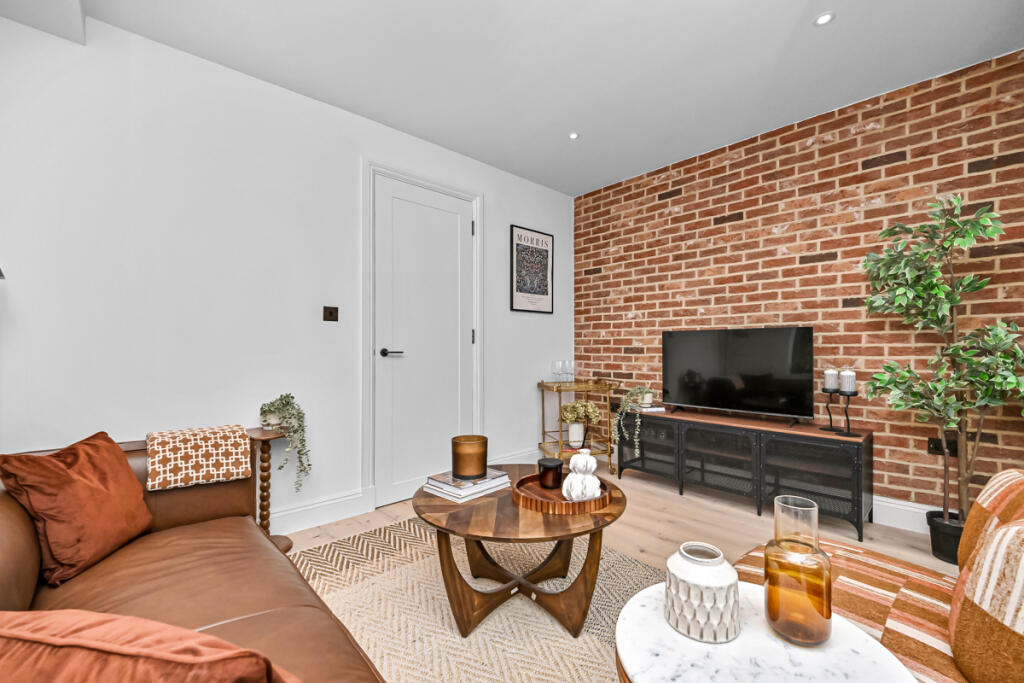 House in London - View 5