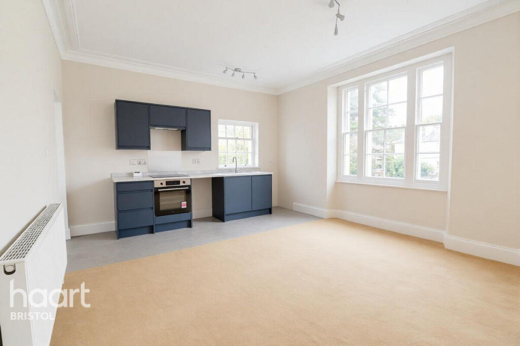 Apartment in Bristol - View 3