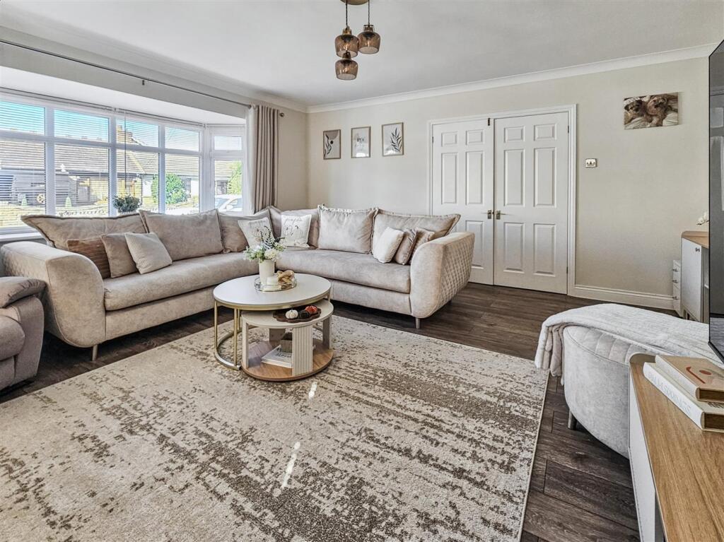 House in Southend-on-Sea - View 4