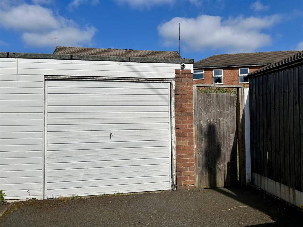 Additional image 21 of Reddal Hill Road, Cradley Heath