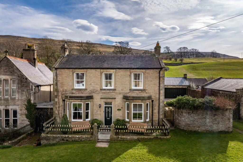 Main image of property: Green Bank, West Burton, Leyburn
