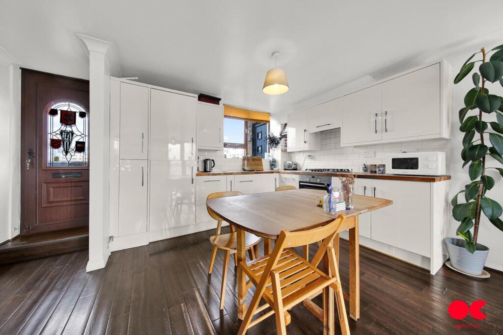 Apartment in London - View 3