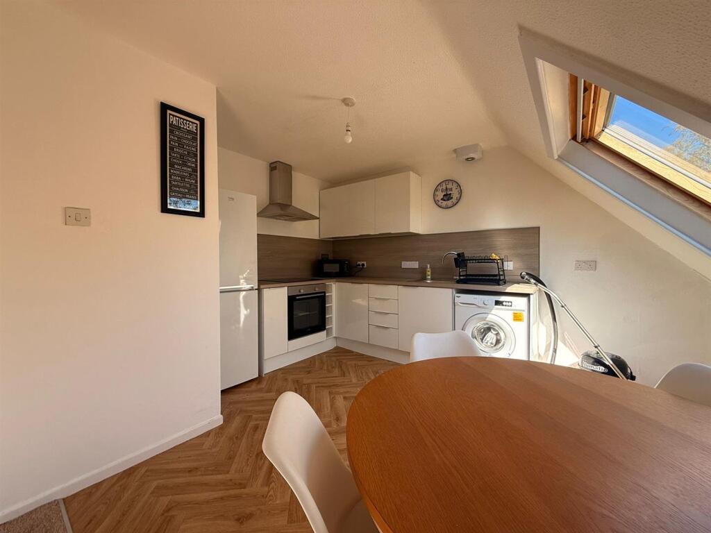Apartment in Preston, Tanterton, Ingol and Tanterton - View 2