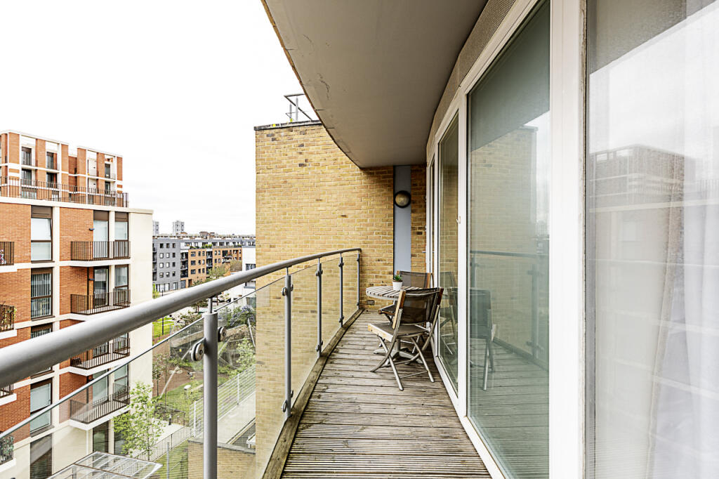 Apartment in London - View 5