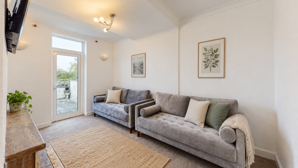 Lymore Avenue, Bath