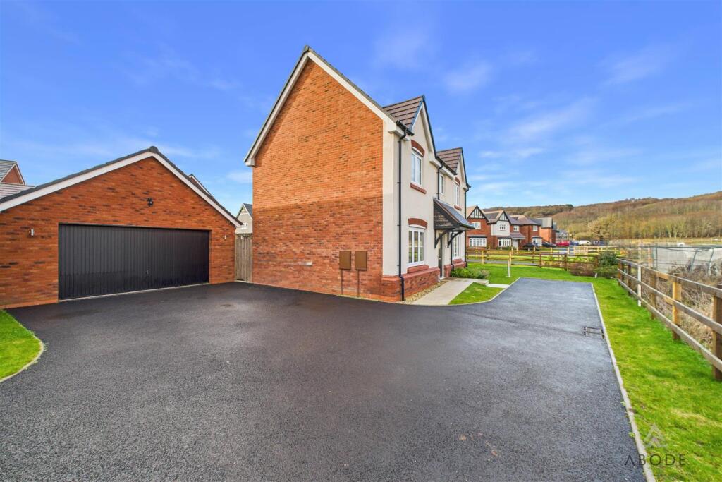 Sandyford Avenue, Tatenhill, Burton-On-Trent photo 3