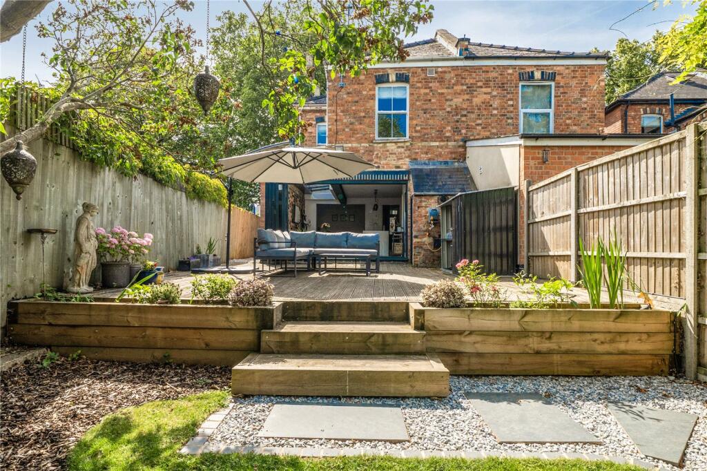 Main image of property: Gloucester Road, Cheltenham, GL51