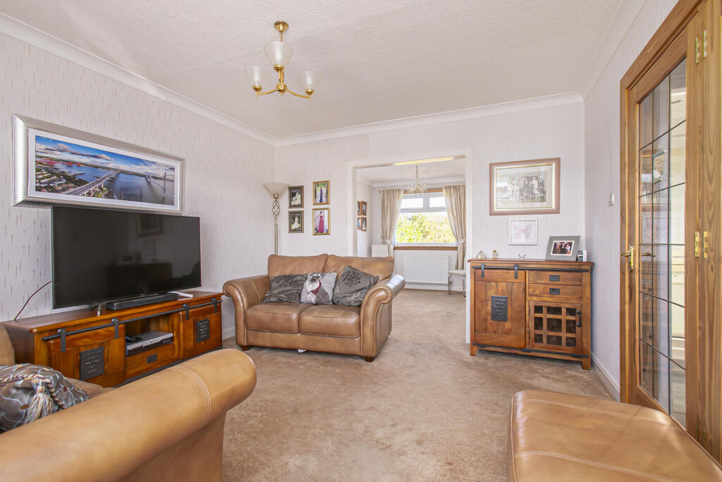 House in Kirkcaldy - More