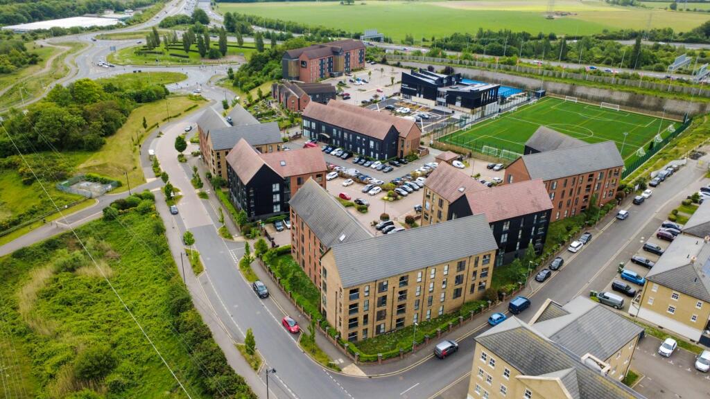 Mortimer Square, Weldon, Ebbsfleet Valley, - View 2