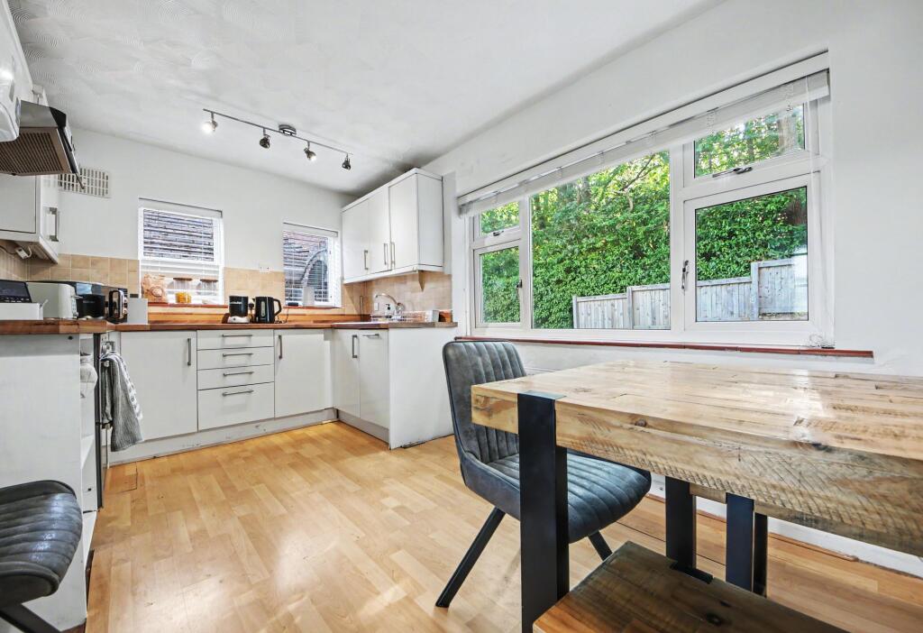 House in Southampton - View 3