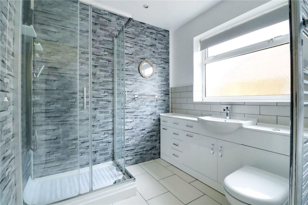 House in Doncaster - View 4
