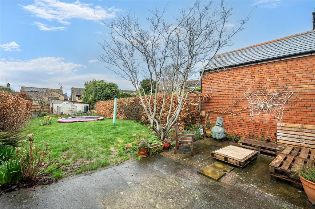 Additional image 20 of Grove Avenue, Yeovil, Somerset