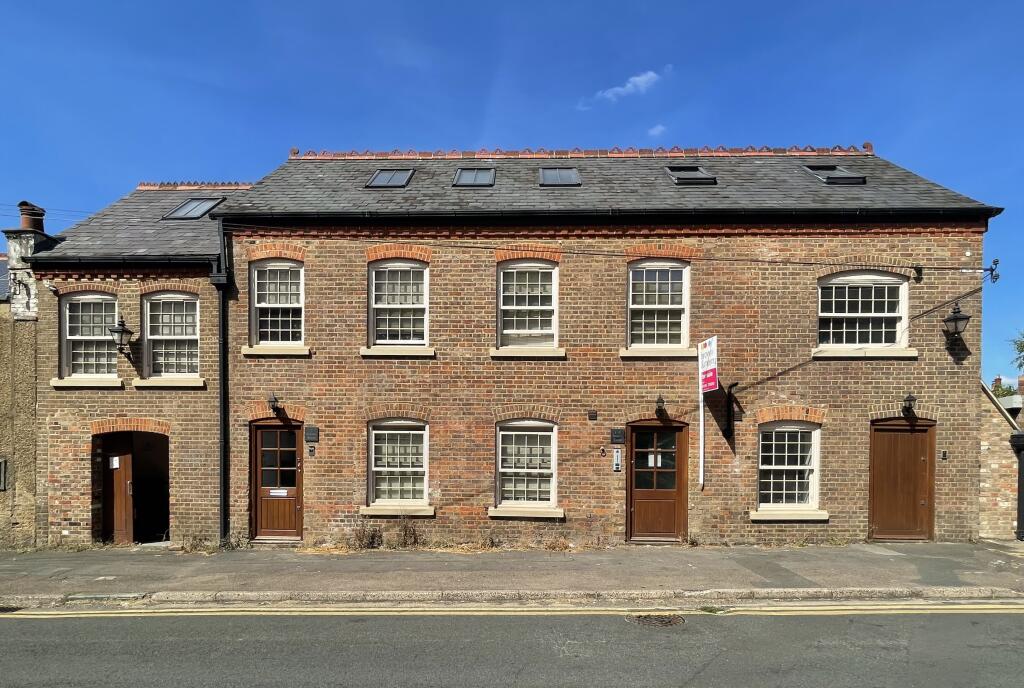 Main image of property: Victoria Road, Chesham