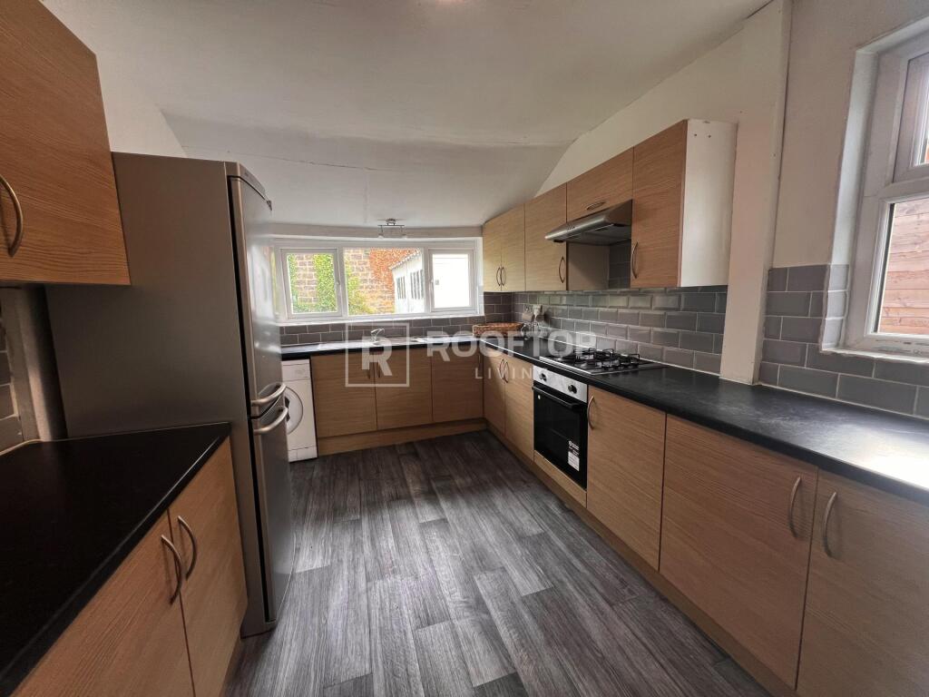 House in Leeds - View 4