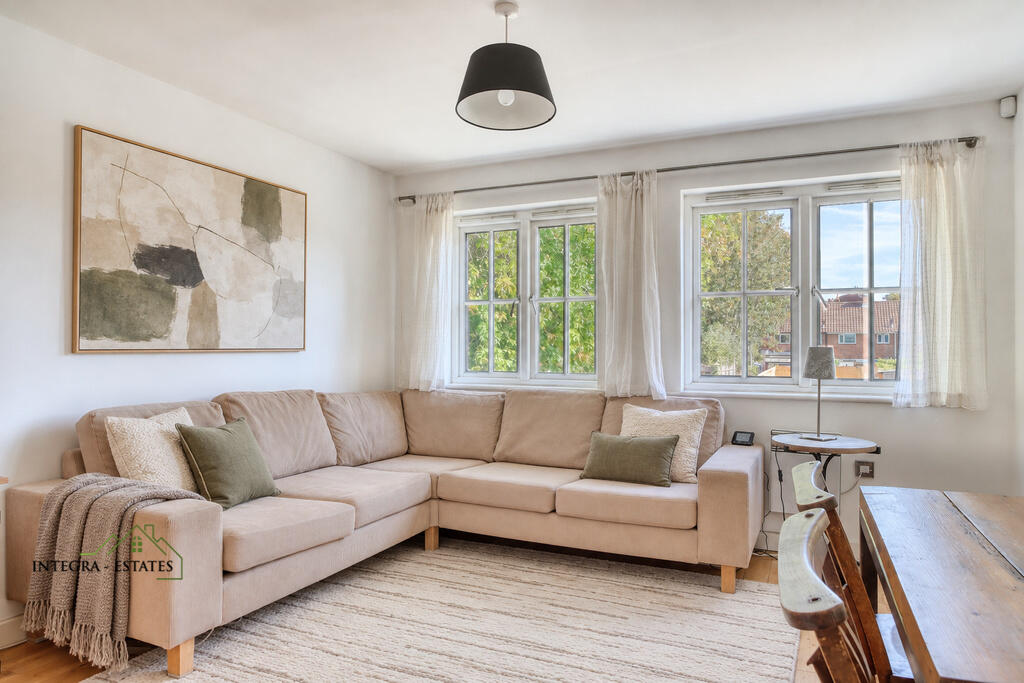House in London - View 2