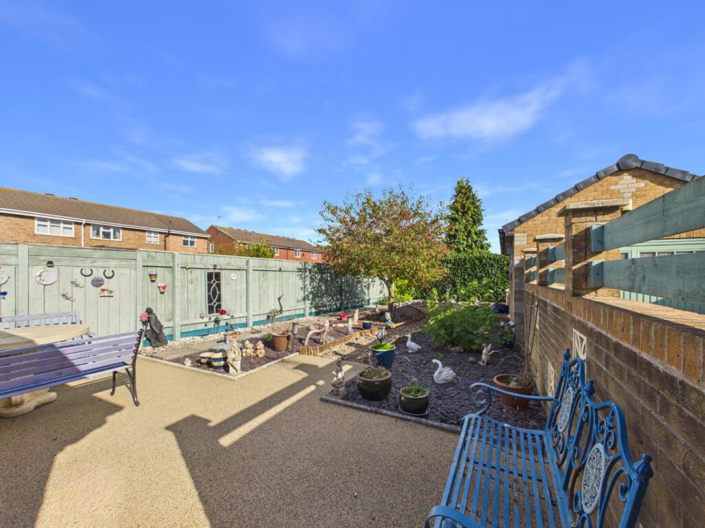 Beech Avenue, Hedon, Hull, East Riding of Yorkshire, HU12 8XJ photo 4