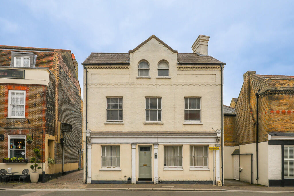 Main image of property: High Street, Hampton