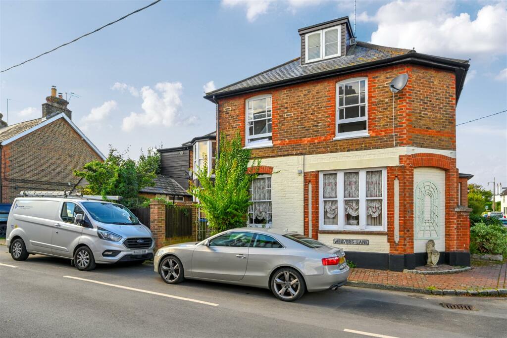 Weavers Lane, Henfield photo 3