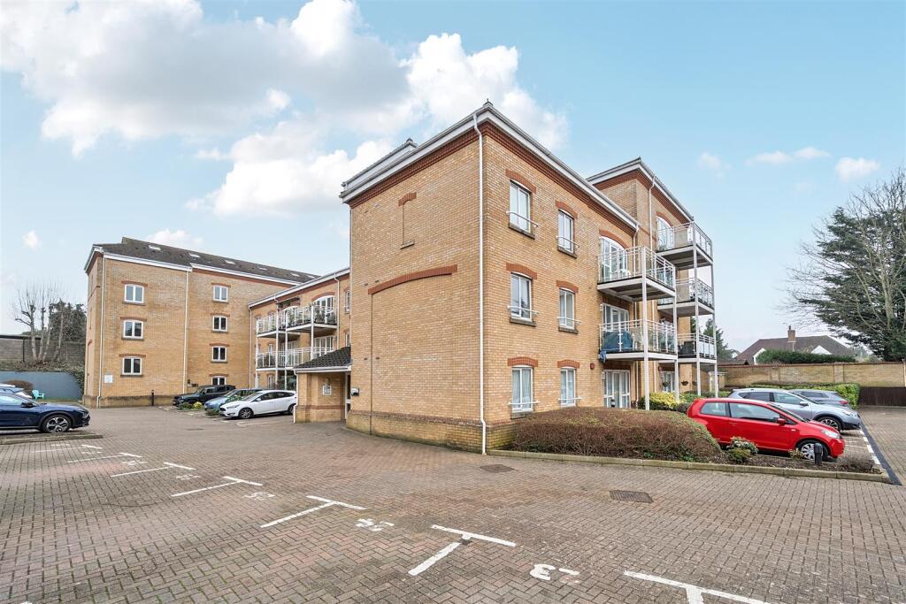 Main image of property: Tonbridge Road, Maidstone