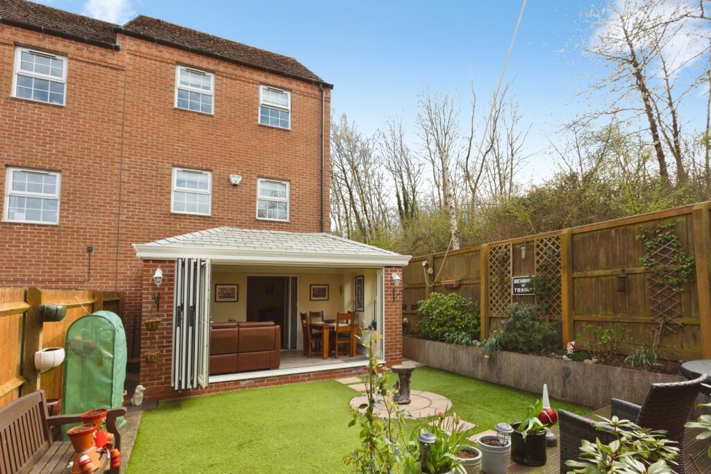 Main image of property: Medway Drive, Bingham, Nottingham, Nottinghamshire, NG13