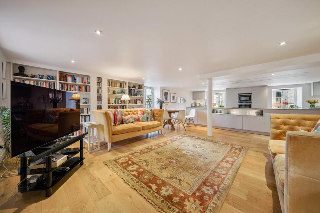 Main image of property: Great Junction Street, Edinburgh, Midlothian