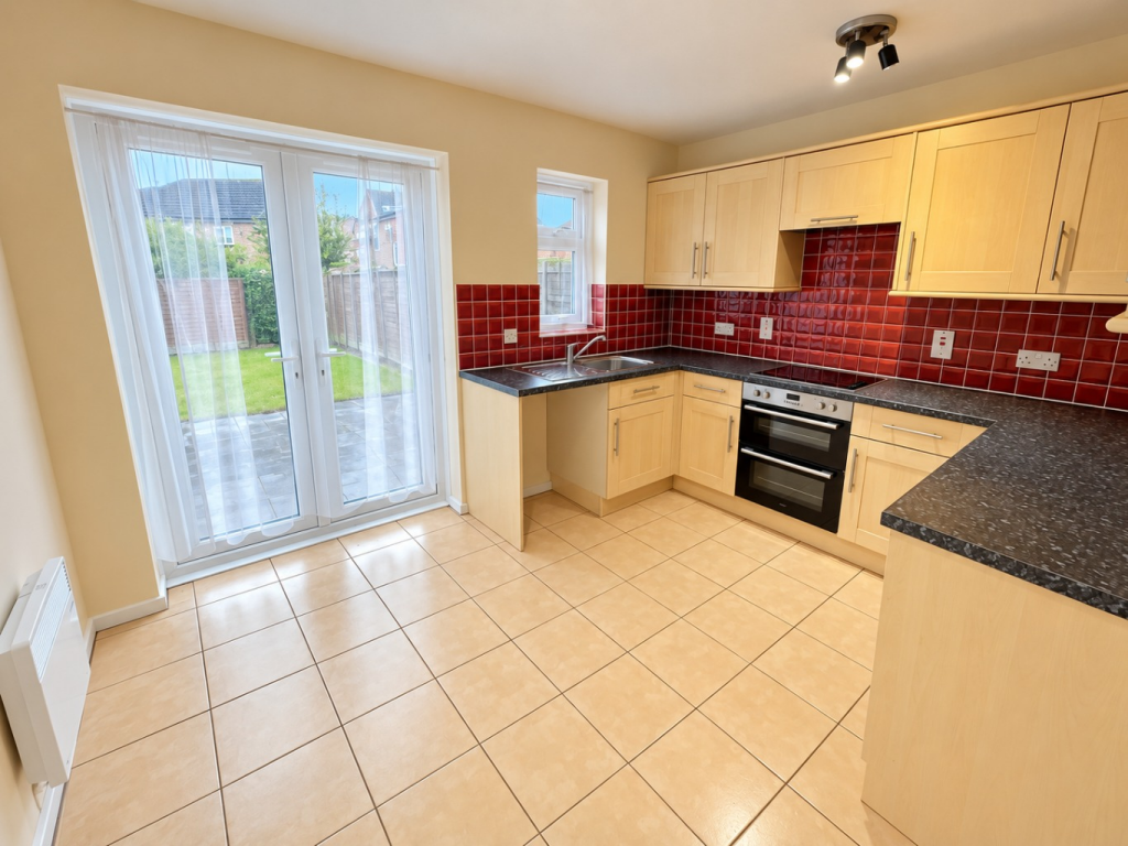 House in Luton - View 4