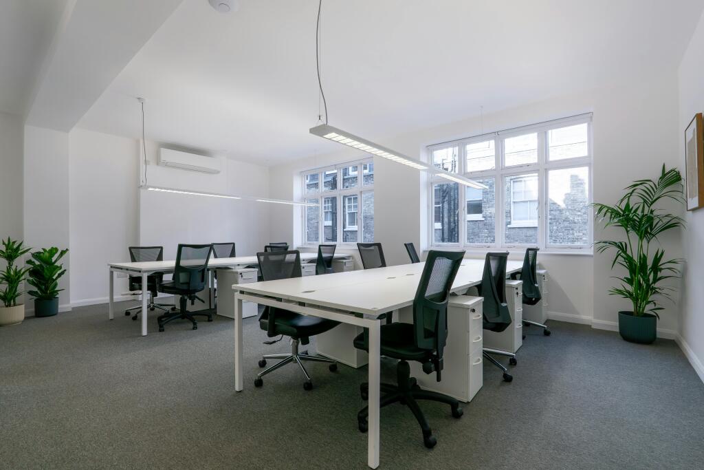 LEAH_OFFICE4.jpg