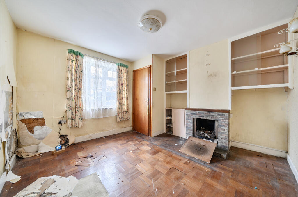 House in Northampton - View 4