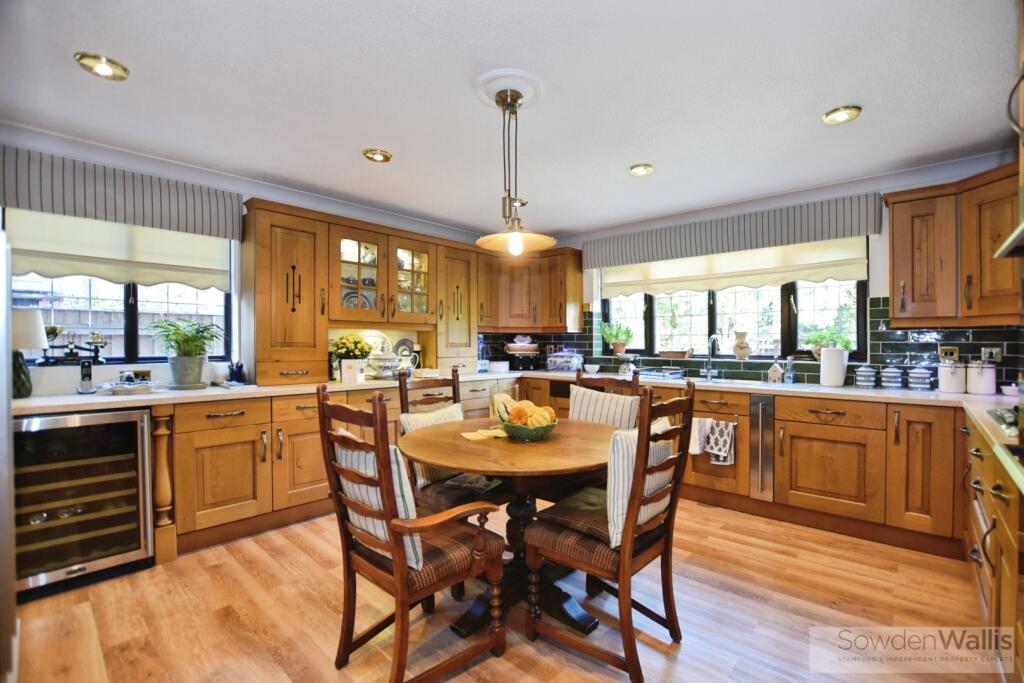 House in Peterborough - View 4