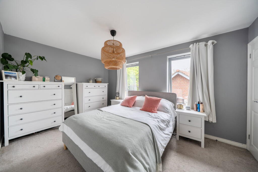 House in Reading - More