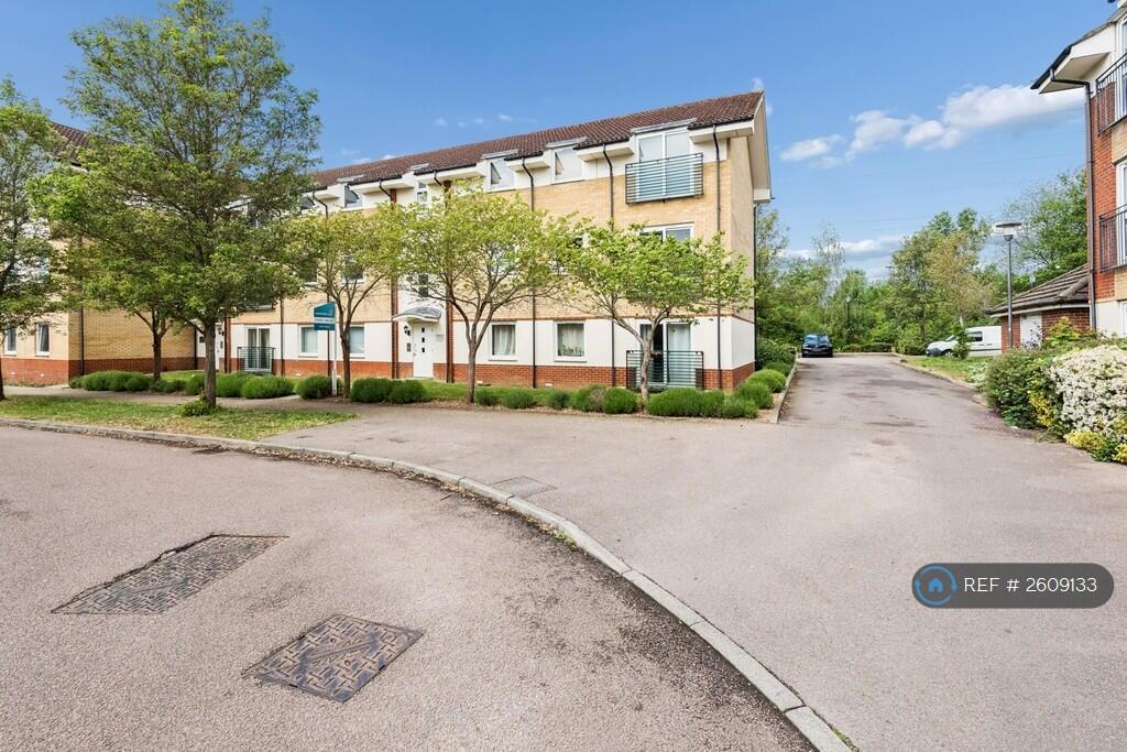 Apartment in Welwyn Hatfield, Hertfordshire - View 5