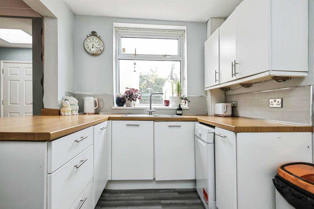 East Meadway, BIRMINGHAM - More